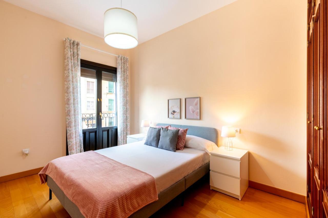 Center Of Seville! Luxury Apartment In Sevillian Manor House! Dış mekan fotoğraf